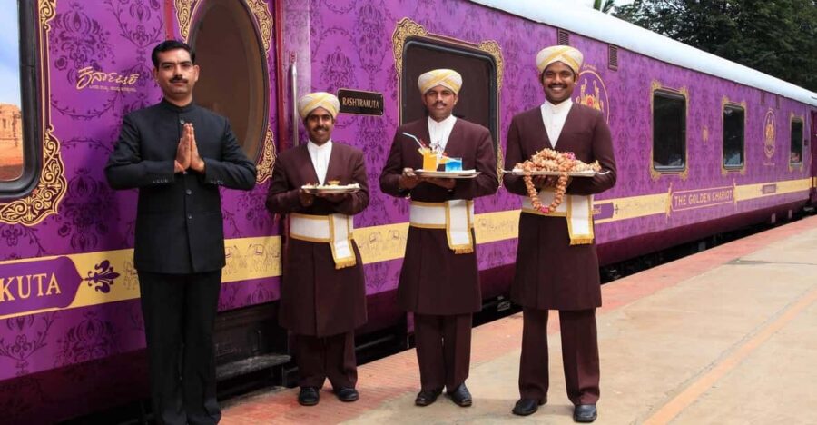 From Delhi; Private Same Day Taj Mahal Luxury Tour By Train