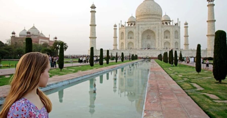 From Delhi: Sunrise Taj Mahal, Agra & Fatehpur Sikri Tour