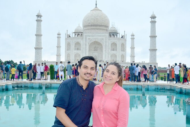 From Delhi : Sunrise Taj Mahal and Agra Fort Tour by Car
