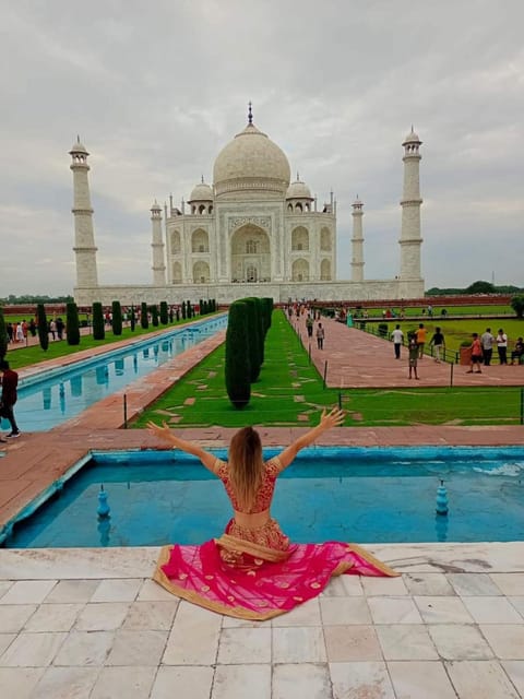 From Delhi: Taj Mahal & Fort Private Day Tour With Transfers