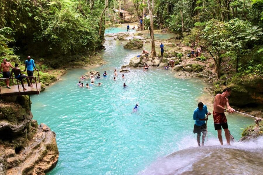 From Falmouth: Combo Blue Hole & River Tubing Tour