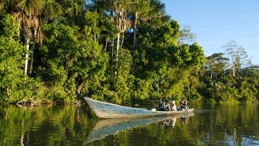 From Iquitos: 4 Days/3 Nights in Amazonian Lodge With Meals