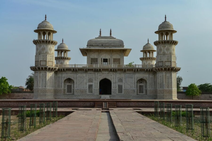 From Jaipur : Taj Mahal Same Day Tour