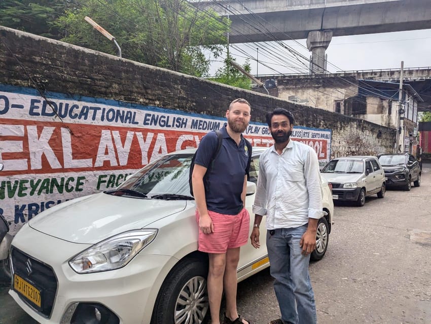 From Jaisalmer : Private One Way Udaipur Transfer in AC Car