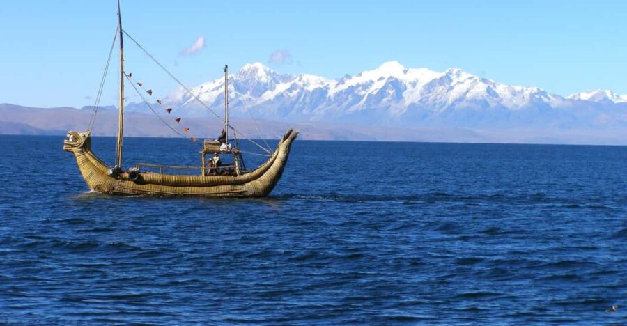 From La Paz: Group Excursion to Lake Titicaca and Sun Island