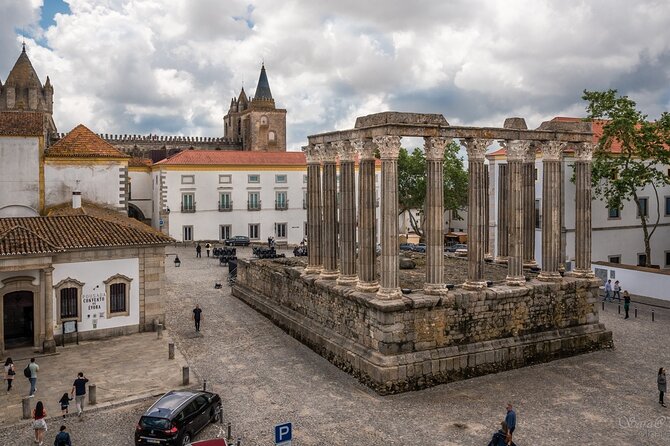 From Lisbon: Évora & Monsaraz Full-Day Group Tour