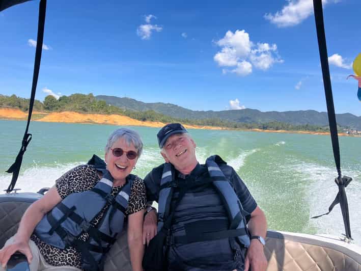 From Medellín: Guatapé Private Tour, El Peñol, Boat Ride