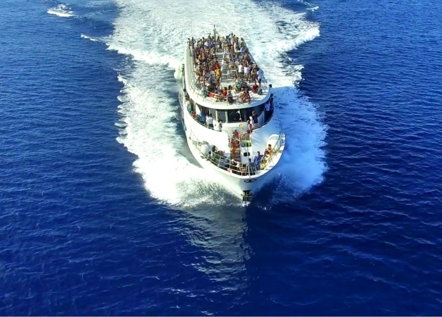 From Milazzo: Panarea & Stromboli Cruise Excursion