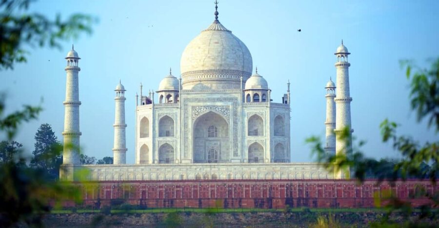 From Mumbai: Taj Mahal & Agra Fort Tour With Same-Day Flight