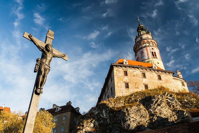 From Prague: Český Krumlov and Holašovice Guided Tour