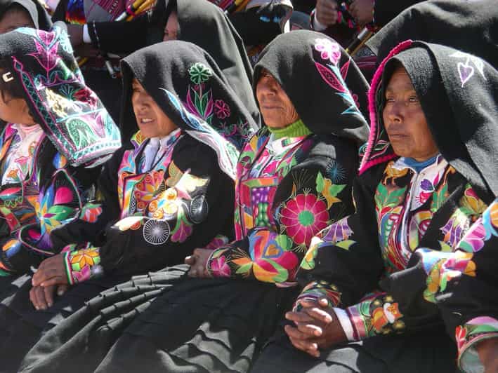 From Puno: Uros – Taquile Full Day Tour + Includes Income