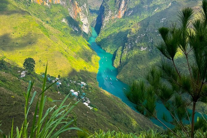 From SAPA: Ha Giang Loop 4-Day Motorbike Tour