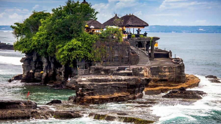 Full-Day Bali Tours With Iconic of Tanah Lot Temple
