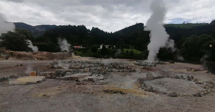 Full Day East Tour by SUV (Geothermia and Furnas)