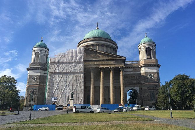 Full Day Guided Private Tour Around The Legendary Danube Bend - Tour Overview