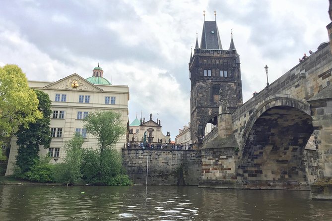 Full-Day Private Prague City Tour: Prague Castle and Vltava River Cruise