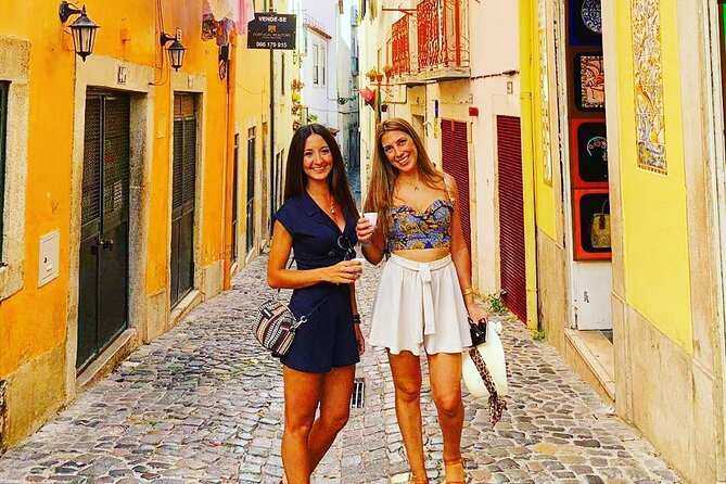Full Day Private Tour in Paradisiac Beach From Lisbon