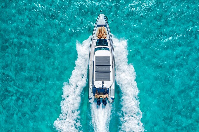 Full-day Private Tour in Turks and Caicos in a Luxury Axopar