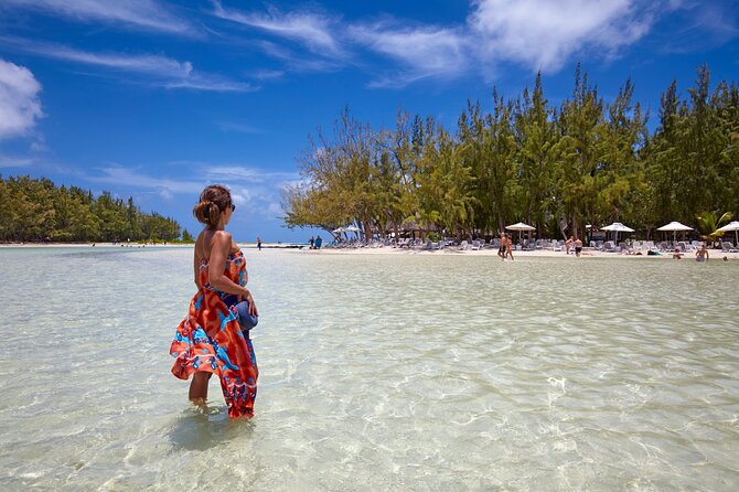 Full Day Shared Tour Catamaran to Ile Aux Cerfs