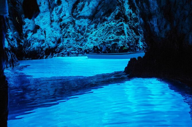 Full-Day Tour in Blue Cave and 5 Islands – All Included
