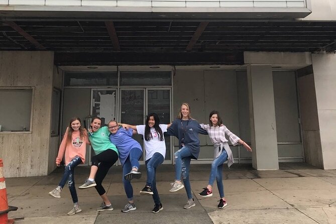 Fun City Scavenger Hunt in Oxnard by Wacky Walks