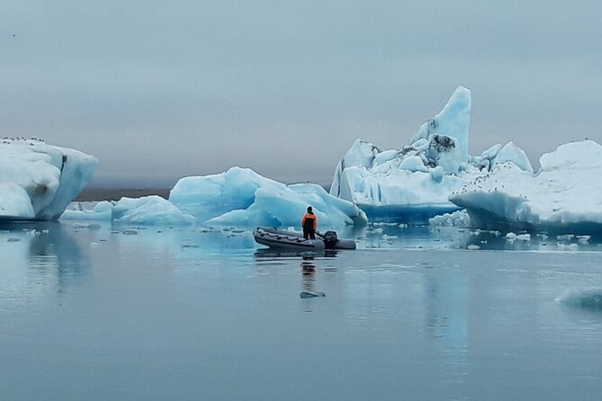 Glacier Lagoon Private Tour With Private Zodiac Boat Ride on the Iceberg Lagoon - Gliding Through the Iceberg Lagoon