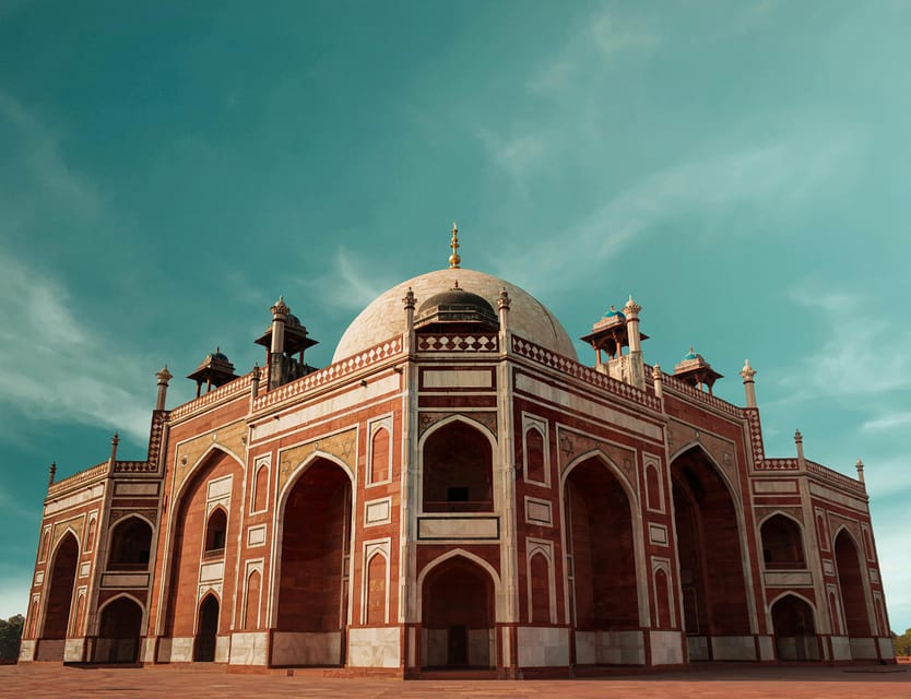 Golden Triangle Tour Delhi Agra Jaipur Udaipur 6N/7D