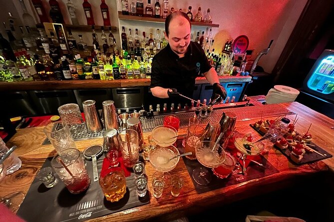Greek Cocktail Experience in Santorini