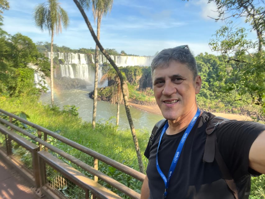 Guide and Transport in Iguaçu Falls