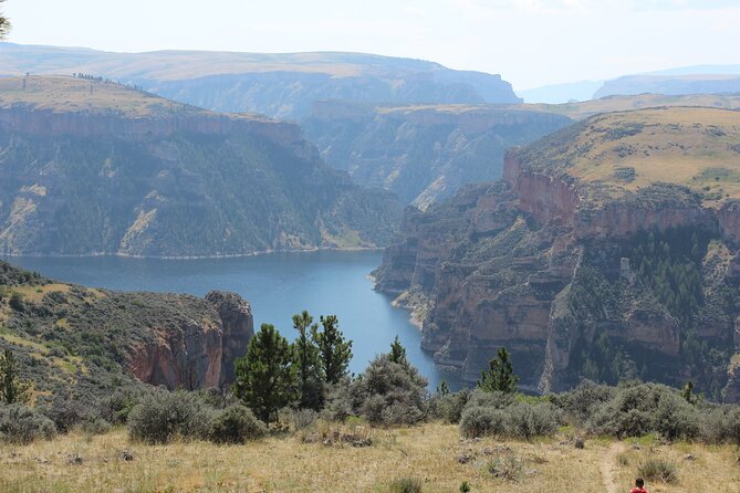 Guided Bus Tour in Big Horn Valley - Meeting and Pickup