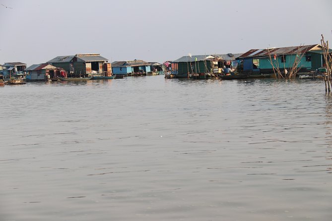 Guided Floating Village Boat Tour in Siem Reap