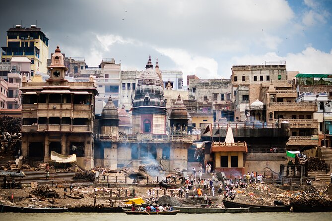 Guided Walking Tour of Landmarks of Varanasi - Meeting Point and Guide