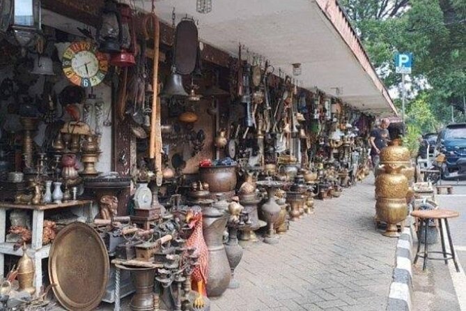 Half Day Jakarta Private Tour in Two Highlight Place - Inclusions