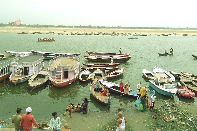 Half Day Varanasi Tour With Boat Ride & Street Food