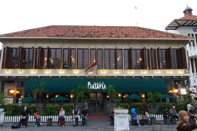 Halfday Batavia by Night With Dinner at Cafe Batavia & Souvenir - Dinner Experience