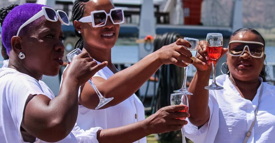 Hartbeespoort Dam: 1 Hour Standard Scenic Boat Cruise