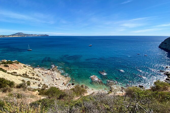 Hiking Peñon De Ifach in Calpe and Visit Altea – PRIVAT TOUR