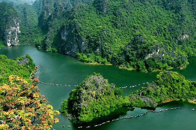 Hoa Lu – Trang An – Mua Cave Day Tour: Boat, Bike, Buffet Lunch