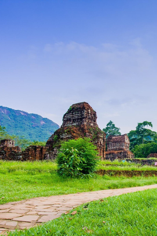 Hoi An/ Da Nang : My Son Sanctuary Small Group & Boat Trip