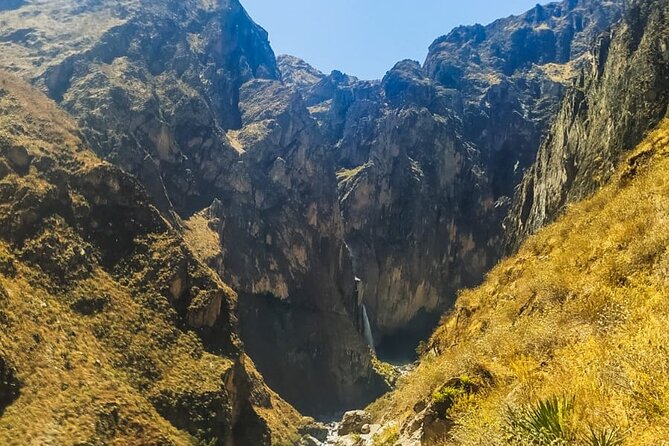 Huaruro Waterfall & Colca Canyon Trekking - 4 Days
