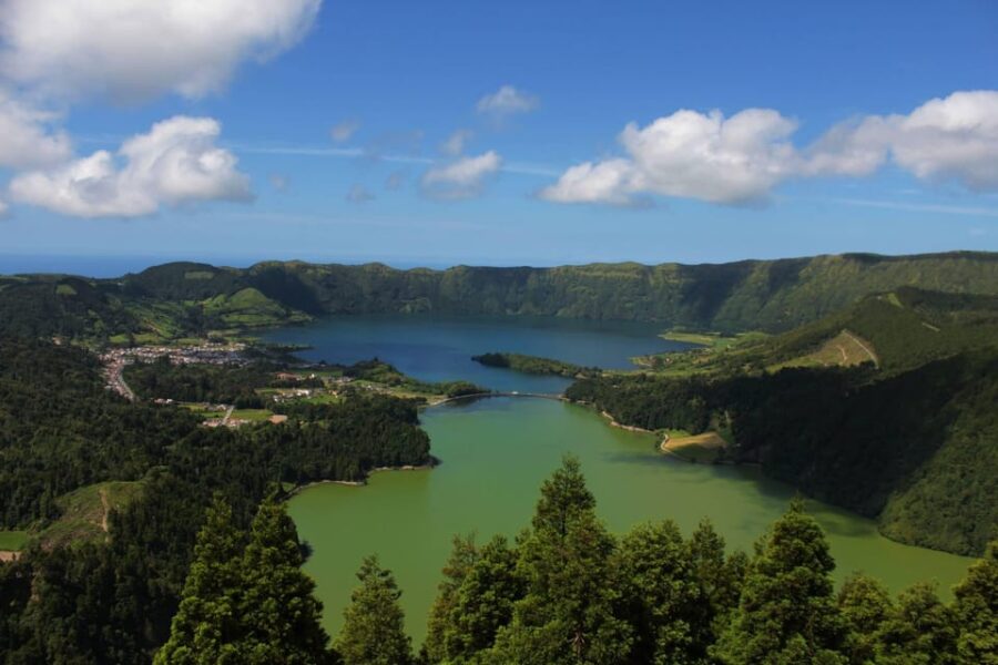 Idyllic Full Day West, Twin & Fire Lakes by SUV - Itinerary Highlights