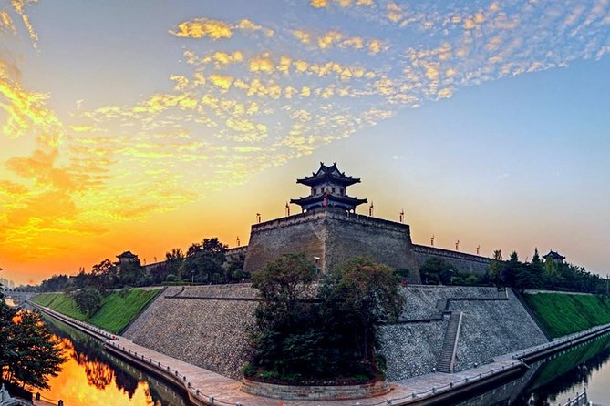 Impressive Xian Downtown Tour With Driver and Guide