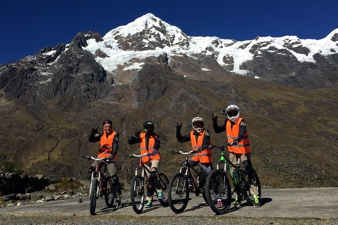 Inca Jungle Trail to Machupicchu 4 Days All Inclusive With Train – Group Tour