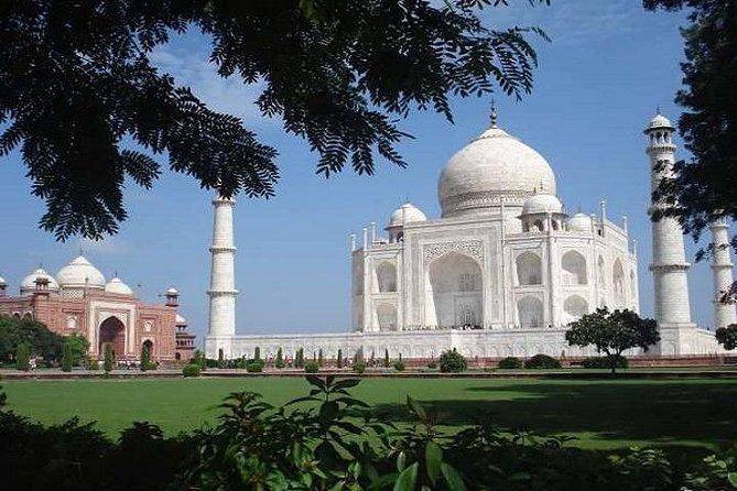 INDIA TOUR (11 Nights /12 Days)