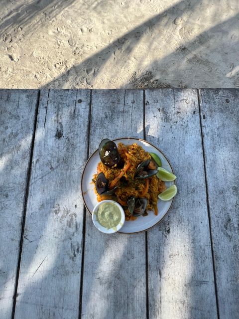 Isla Tierra Bomba Beach Club: Day Pass With Typical Food - Overview and Pricing