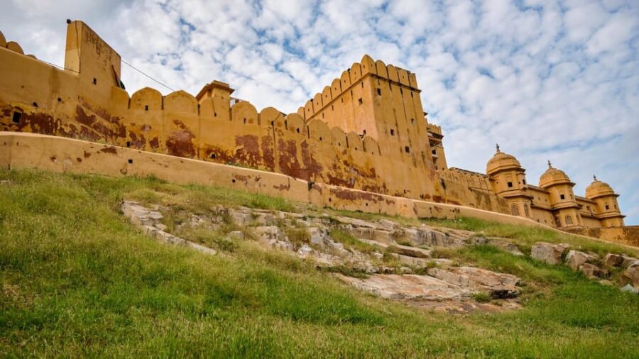 Jaipur: Amer Fort and Nahargarh Fort Private Tour by Car