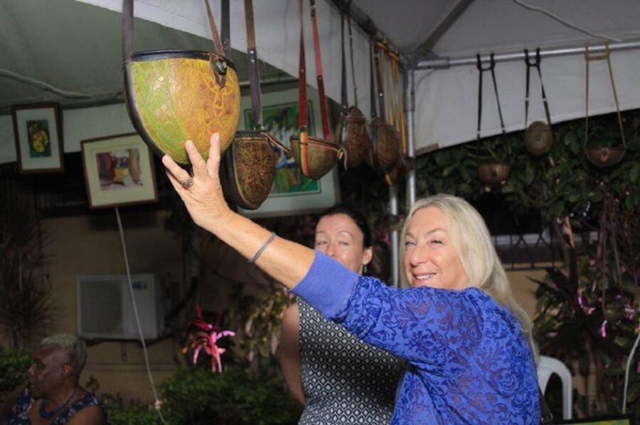 Kingston Sightseeing, Bob Marley Museum and Night Market Exp