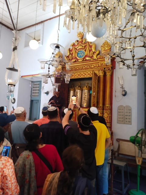 Kochi Over View & Kathakali & Dinner Tour