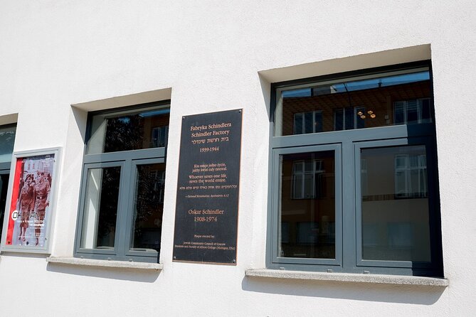 Krakow: Schindlers Factory Small-Group Guided Tour