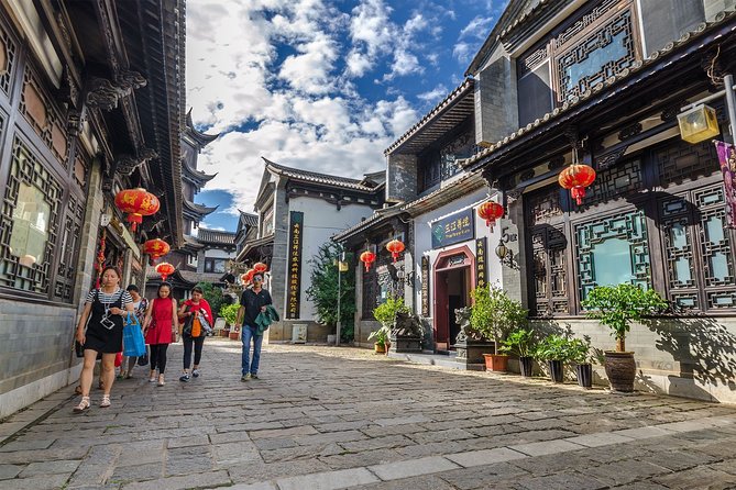Kunming Private Day Tour to Dali City Highlights by Bullet Train